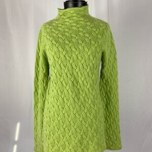Elegant Cashmere Lime Cable Knit Turtleneck Sweater